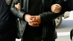 Evinde Uyuşturucu Satarken Yakalanan Sanığa 15 Yıl Hapis Cezası