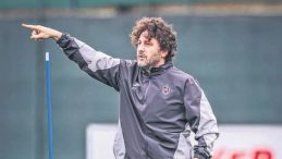 Fatih Tekke i&ccedil;in anlamlı bir eşik