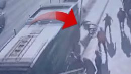 Feci Metrobüs Kazası: Engelli Birey Hayatını Kaybetti, O Anlar Kamerada!