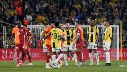 Fenerbahçe, Zirveyi Belirleyecek Derbide Galatasaray'ı Ağırlayacak