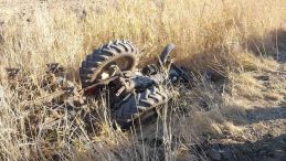 Gaziantep'te Trakt&ouml;r Kazası: Trakt&ouml;r&uuml;n Altında Kalan &Ccedil;ift&ccedil;i Hayatını Kaybetti