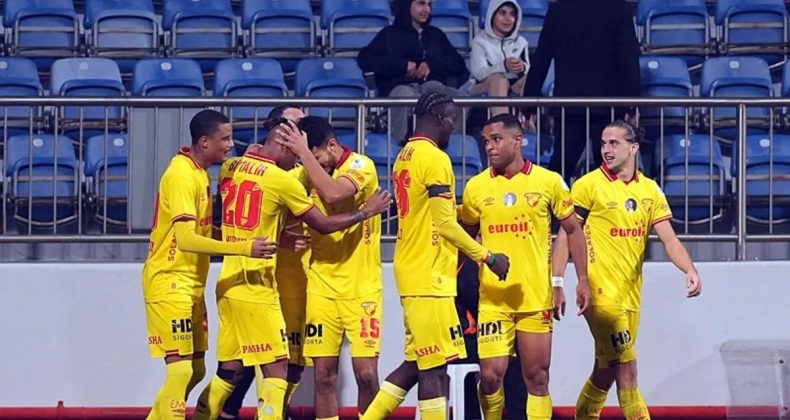 Göztepe İlkleri Başardı