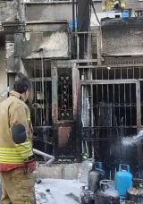 Hatay'da iş yerinde yangın &ccedil;ıktı: &Uuml;st kattaki daireye yayıldı!