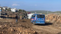 Hem öldürdü hem ambulans çağırdı