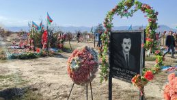 Hocalı Katliamında Tahrip Edilen Şehitlik Yeniden İnşa Edildi