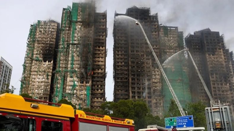 Hong Kong'da Yangın Felaketi: Can Kaybı 128'e Y&uuml;kseldi