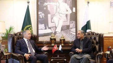 İ&ccedil;işleri Bakanı Yerlikaya, Pakistanlı Mevkidaşı Nakvi ile G&ouml;r&uuml;şt&uuml;