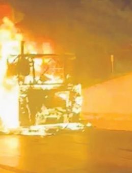 İETT Otobüsü Alev Topuna Döndü