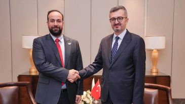 İletişim Başkanı Duran, Suriye Enformasyon Bakanı Mustafa ile Bir Araya Geldi
