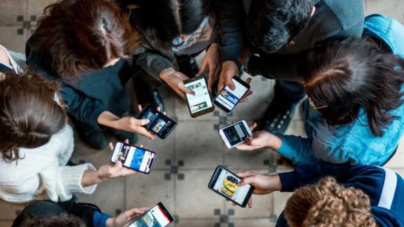 Instagram, TikTok ve X’in ardından sıra Twitch’te: Yaş kısıtlaması geldi!