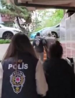 İnternet Dolandırıcıları Ele Geçirildi: 62 Gözaltı