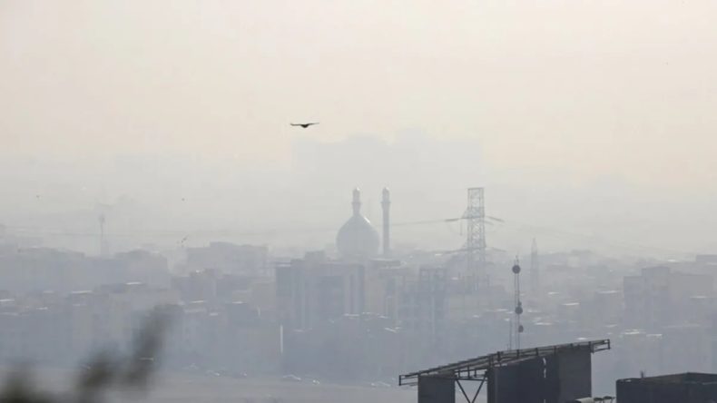 İranlı Yetkiliden Dikkat &Ccedil;eken A&ccedil;ıklama: Tahran'da Hava Kirliliğinin Y&uuml;zde 22'si Motosiklet Kaynaklı
