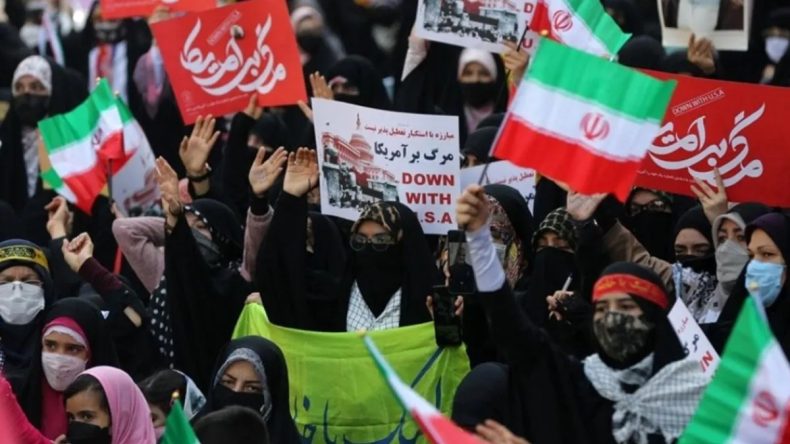 İran’da ABD Baskısının 46. Yılı Kutlandı