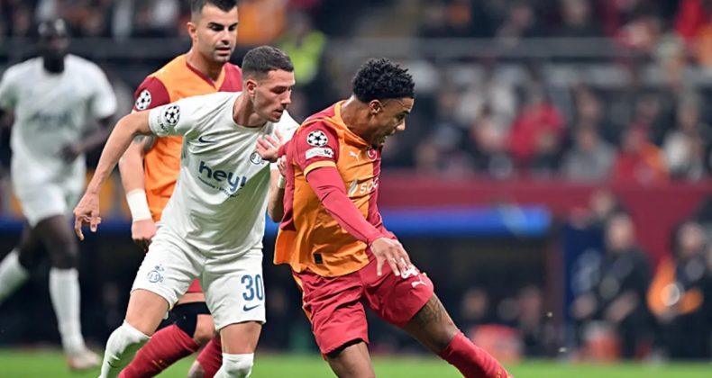 İsmail Jakobs, stattan ayak bileği sargılı ayrıldı!