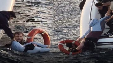 İstanbul Boğazı'nda Denize D&uuml;şen Kadın Son Anda Kurtarıldı!
