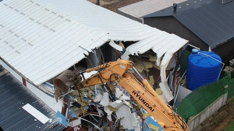 İstanbul'daki korkunç olayda yeni gelişme: Sinem'in hayatını kaybettiği villa yıkıldı!