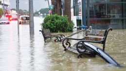 İzmir, Antalya, Balıkesir ve &Ccedil;anakkale Sağanak Yağışlardan Olumsuz Etkilendi