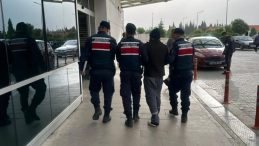 İzmir Merkezli 17 İlde DEAŞ Operasyonu: 26 G&ouml;zaltı
