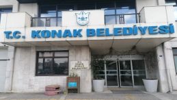 İzmir'de CHP'li Belediyelere Operasyon: 4 G&ouml;zaltı!