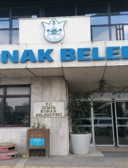 İzmir'de CHP'li Belediyelere Operasyon: 4 Gözaltı!