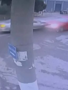 İzmir'de Feci Kaza: Güvenlik Kamerasında Anbean Kaydedildi! 2 Ölü, 4 Yaralı