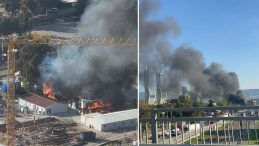 İzmir'de İnşaat Şantiyesinde Korkutan Yangın! Alevler İki Otomobile Sı&ccedil;radı