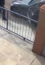 İzmir'de İş İnsanı Ev Ve İş Yeri &Ouml;n&uuml;nde Silahlı Saldırıya Uğradı: 40 Milyon TL Talep Edildi!
