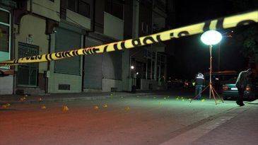 İzmir'de Trajik Olay: Engelli Kızını Vuran Baba İntihar Etti