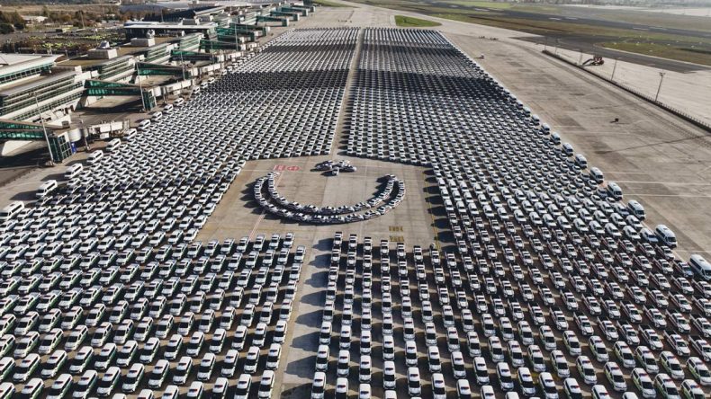 Jandarma, Emniyet ve Sahil G&uuml;venlik&rsquo;e 9200 yeni ara&ccedil;&hellip; Erdoğan: &Ccedil;etelere nefes aldırmayın