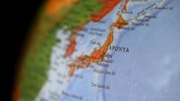 Japonya&rsquo;da taciz depremi: Fukui Valisi skandal mesajların ardından istifa etti