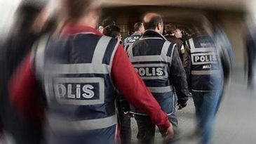 Kapalı&ccedil;arşı'da 'kara para aklama' operasyonu: 76 ş&uuml;pheli g&ouml;zaltında