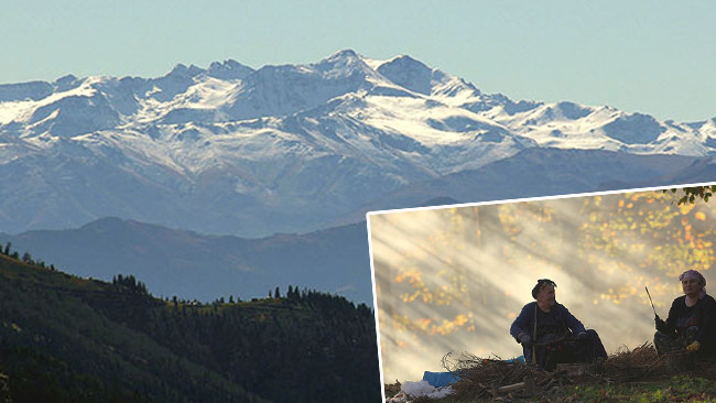Kar Yağışı Etkili Oldu, Beyaz Bir Tabaka Oluştu! İki Mevsim Bir Arada: 'Böyle Bir Yer Görmedim'