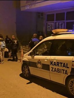 Kartal'da Çatlak Gören 4 Katlı Bina Boşaltıldı!