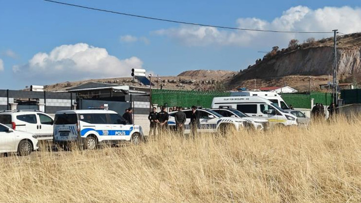 Kayseri'de Miras Kavgası Facia ile Sonu&ccedil;landı: Kayınvalide &Ouml;ld&uuml;r&uuml;ld&uuml;, Damadı Kendine Zarar Verdi