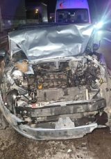Kırmızı Işıkta Duran Otomobile Arkadan &Ccedil;arpma: 1'i &Ccedil;ocuk 5 Yaralı