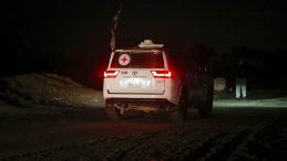 Kızılha&ccedil;, İsrailli Bir Esirin Cenazesini Gazze'den Teslim Aldı