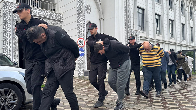 Kocaeli Faciasında 6 Kişi Hayatını Kaybetti! G&ouml;zaltına Alınan 11 Ş&uuml;pheli Adliyeye Sevk Edildi