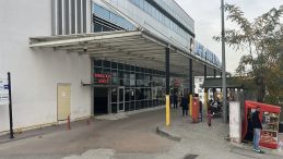 Kocaeli'de 14 &Ouml;ğrenci Hastaneye Kaldırıldı: Lisede 'Tavuk' Alarmı!