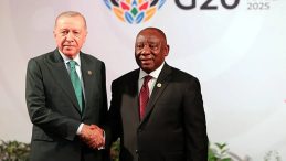 Komşumuz A&ccedil;ken Tok Yatmayız