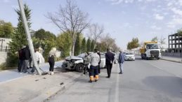 Konya'da Korkutan Kaza: Sollamak İsterken Kamyonun &Ouml;n&uuml;nde Kaldı! 'Ben Ne Yiycem'