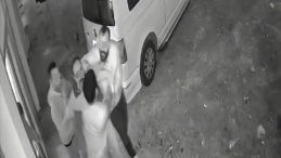 Kukla Sanat&ccedil;ısı Adem Ocaktan, Boşanma Aşamasındaki Eşi ve Ailesi Tarafından Darp Edildi