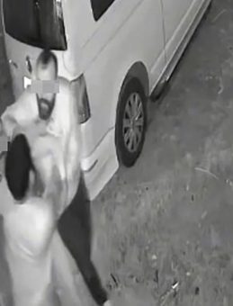 Kukla Sanatçısı Adem Ocaktan, Boşanma Aşamasındaki Eşi ve Ailesi Tarafından Darp Edildi