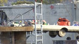 K&uuml;&ccedil;&uuml;k&ccedil;ekmece'de İş&ccedil;i Kuyuya D&uuml;şt&uuml;: 18 Metre Derinlikteki T&uuml;nelden Vin&ccedil;le Kurtarıldı!