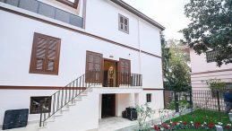 K&uuml;lt&uuml;r ve Turizm Bakanı Ersoy'dan "Selanik Atat&uuml;rk Evi"ne ilişkin videolu paylaşım
