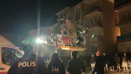 K&uuml;tahya'da 4 Katlı Apartmanda Endişe Verici Yangın: 1'i Bebek 5 Kişi Mahsur Kaldı!