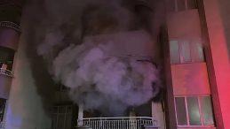 K&uuml;tahya'da 8 Katlı Apartmanda &Ccedil;ıkan Yangında Bir Kişi Hayatını Kaybetti