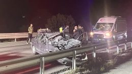 Kütahya'da otomobil, TIR’ın altına girdi: 1 ölü