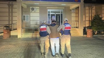 &lsquo;Evime hırsız girdi&rsquo; dedi, ger&ccedil;ek başka &ccedil;ıktı