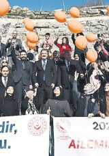 &lsquo;Kadına Şiddete Hayır&rsquo; dediler g&ouml;ky&uuml;z&uuml;ne balon bıraktılar