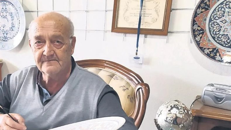 ‘Yaşayan İnsan Hazinesi’ Ödüllü Çini Ustası Üstünkaya Hayatını Kaybetti